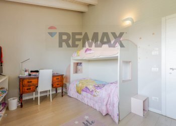 Camera / camera da letto - Villa a Schiera Strada Carpaneto
 
1, Parma - foto 34