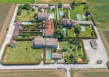 Posizione della mappa - Villa a Schiera Strada Carpaneto
 
1, Parma - foto 51