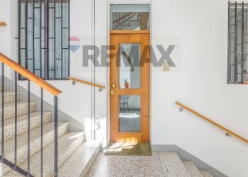 Scale - Four-room apartment BORGO COCCONI
 
34, Parma - photo 31
