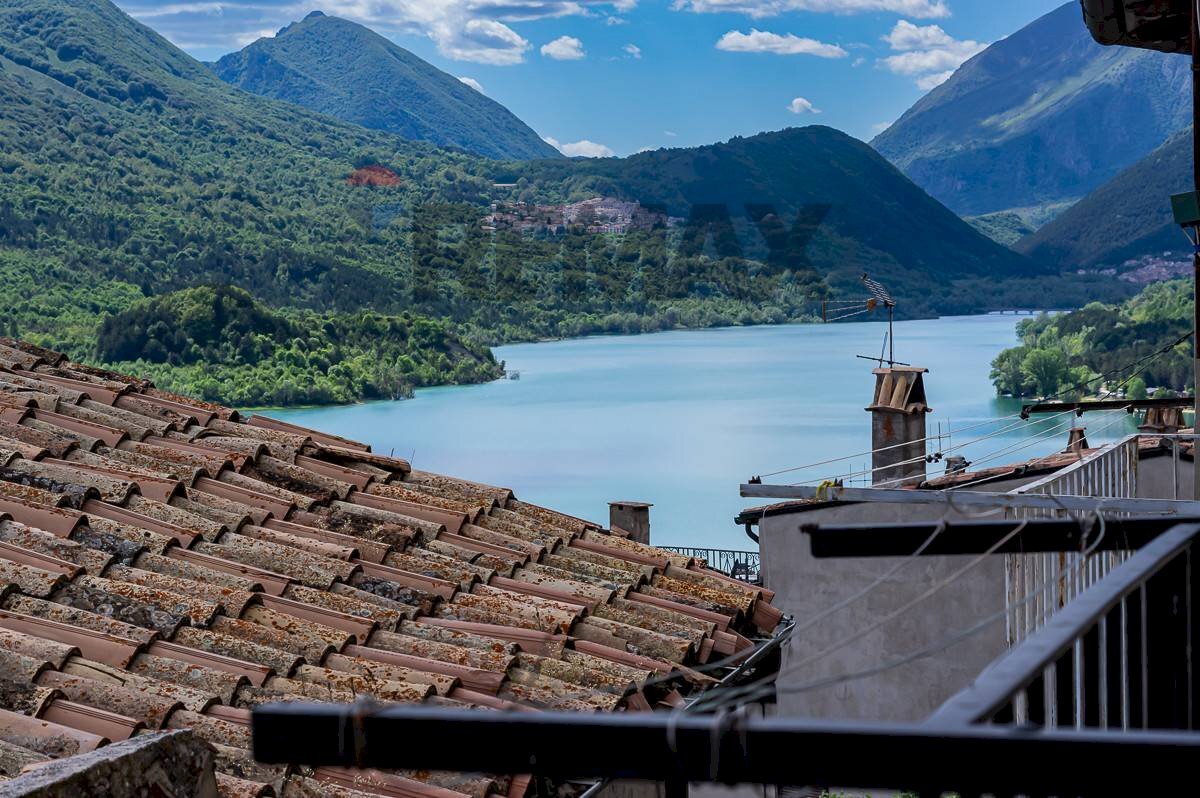Vista delle montagne - Casa indipendente Via Fontana Nuova
16, Barrea - foto 2