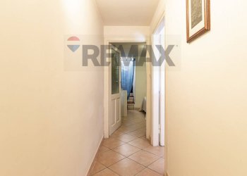 Hall / corridoio - Independent house Via Fontana Nuova
 
16, Barrea - photo 14