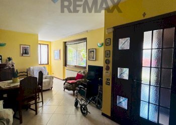 Soggiorno - Casa semi indipendente Via Adige
 
25, Bonate Sopra - foto 8