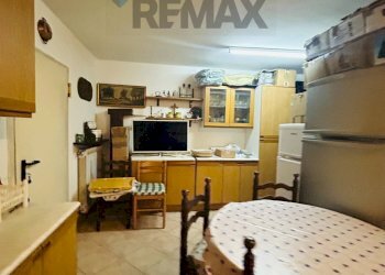 Sala da pranzo - Semi-detached house Via Adige
 
25, Bonate Sopra - photo 19