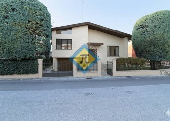 Foto 1 - Villa Via Giorgione
 
9, Pordenone - foto 1