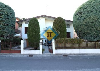 Foto 3 - Villa Via Giorgione
 
9, Pordenone - foto 3