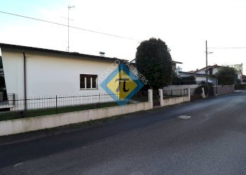 Foto 8 - Villa Via Giorgione
 
9, Pordenone - foto 8
