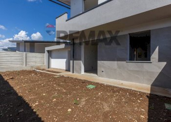 Terrazza - Casa semi indipendente Via G. Deledda
 
snc, Magnago - foto 5