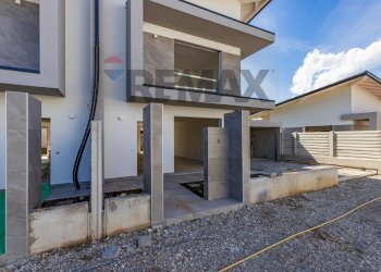 Terrazza - Casa semi indipendente Via G. Deledda
 
snc, Magnago - foto 3