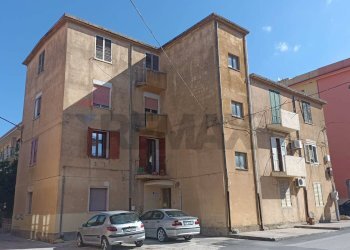 Edificio all\'aperto - Four-room apartment Giarratana - photo 9