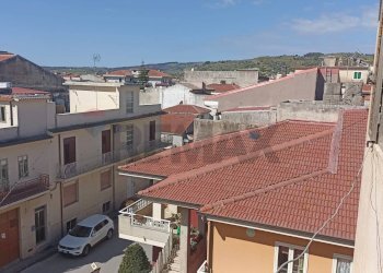 Edificio all\'aperto - Four-room apartment Giarratana - photo 12