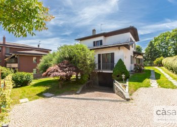 Foto 1 - Villa Via Santa Maria Maddalena
 
83, Varese - photo 1