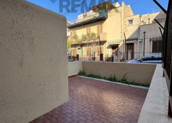 Terrazza - Two-room apartment Via Giuseppe Galeano
 
2/b, Palermo - photo 4