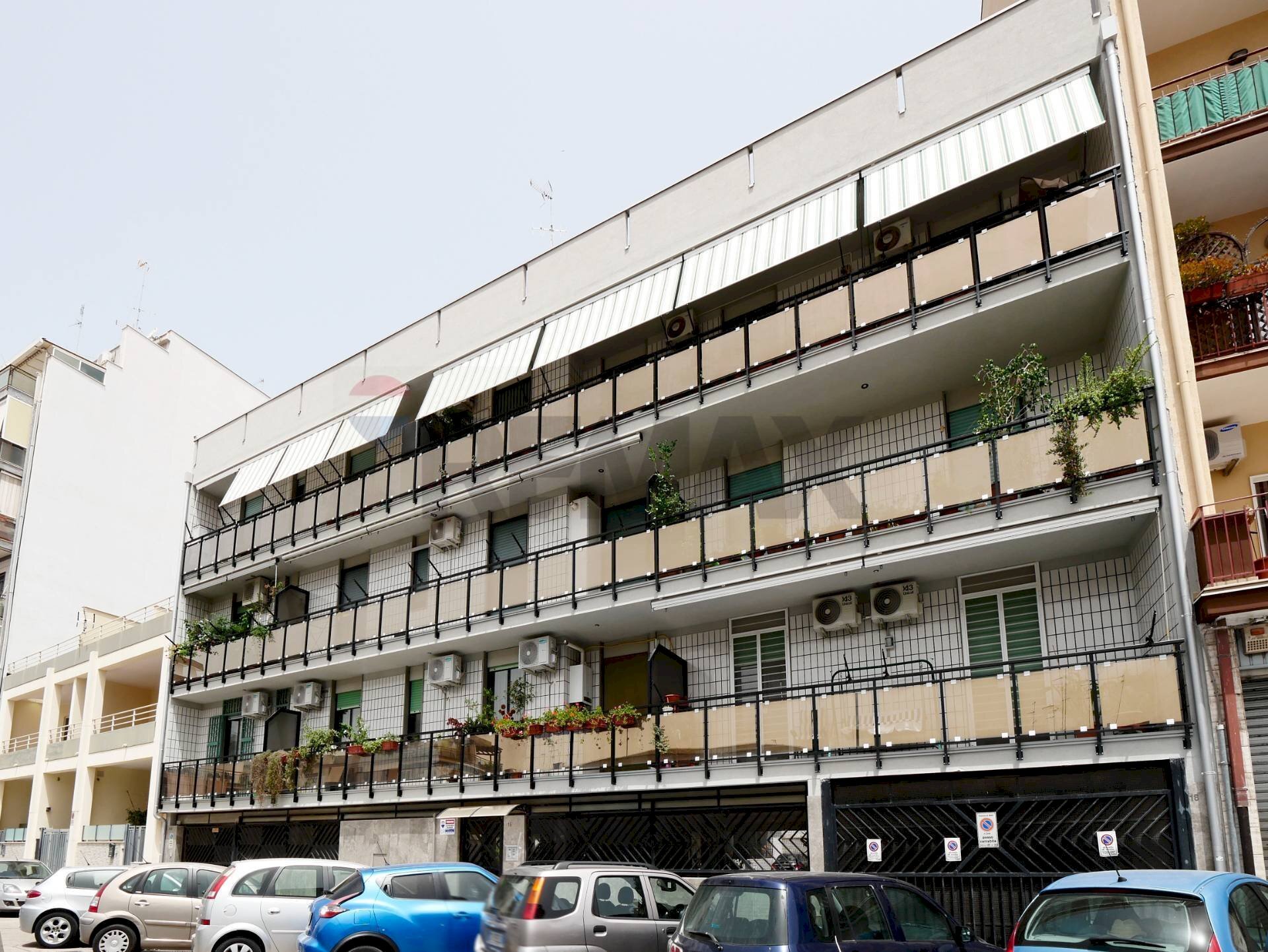 Edificio all\'aperto - Box Via Luca De Samuele Cagnazzi
 
16/18, Bari - foto 3