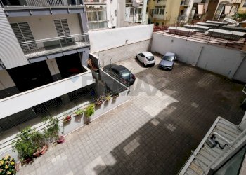 Terrazza - Box Via Luca De Samuele Cagnazzi
 
16/18, Bari - photo 5