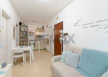 Sala da pranzo - Three-room apartment Via Francesco Fallacara
 
57, Triggiano - photo 5