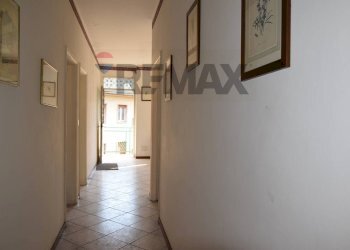 Hall / corridoio - Casa indipendente via ponti
 
9, Sedrina - foto 33