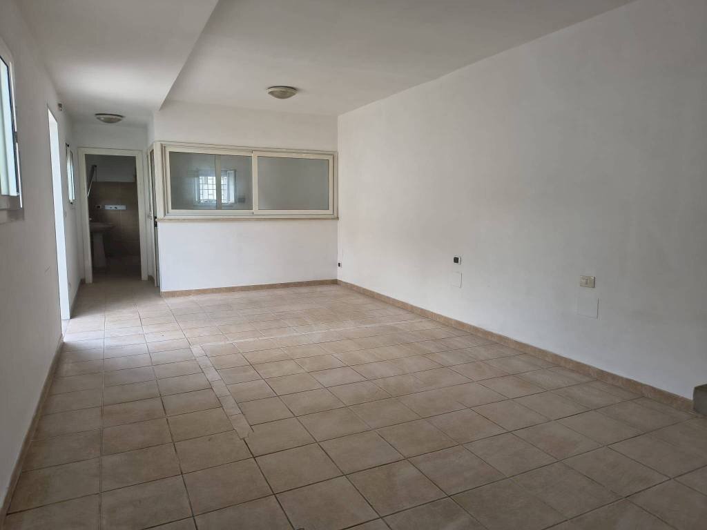 Stanza non arredata - Ufficio via Carlo Emery, Roma (zona Cassia) - foto 2