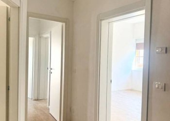 Disimpegno - Three-room apartment via Camillo Biseo, Brescia - photo 4