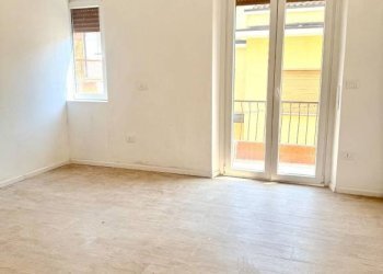 Soggiorno - Three-room apartment via Camillo Biseo, Brescia - photo 5