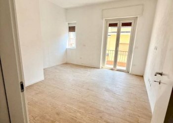 Soggiorno - Three-room apartment via Camillo Biseo, Brescia - photo 10