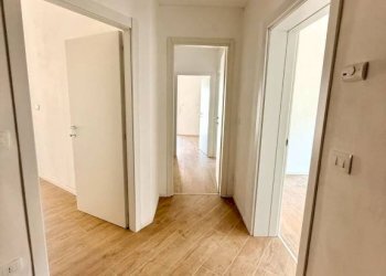 Corridoio - Three-room apartment via Camillo Biseo, Brescia - photo 13