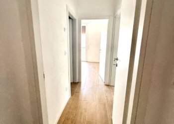 Corridoio - Three-room apartment via Camillo Biseo, Brescia - photo 14