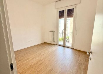 Camera da letto - Three-room apartment via Camillo Biseo, Brescia - photo 16