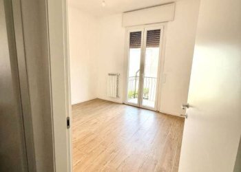 Camera da letto - Three-room apartment via Camillo Biseo, Brescia - photo 24