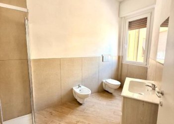 Bagno - Three-room apartment via Camillo Biseo, Brescia - photo 26