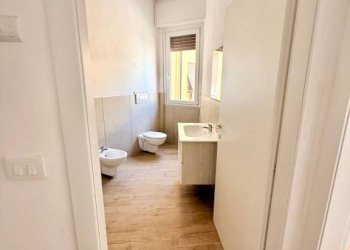 Bagno - Three-room apartment via Camillo Biseo, Brescia - photo 29