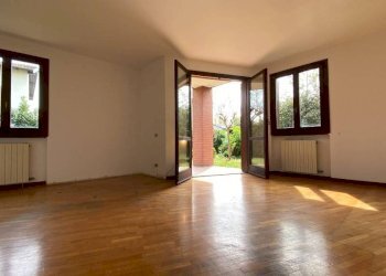 Cucina - Villa via Alessandro Manzoni, Besnate - foto 7