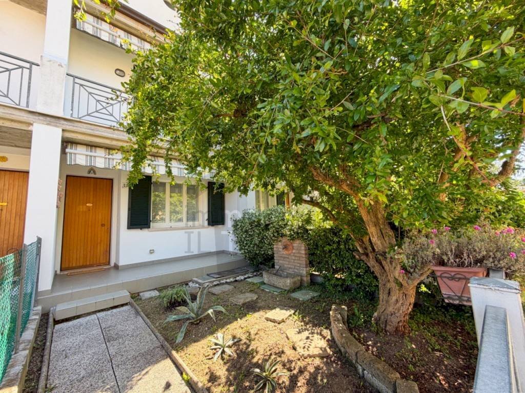 Giardino - Villa a Schiera via Salvador Allende, 20, Verucchio - foto 2
