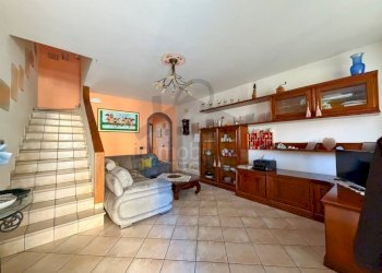 Soggiorno - Villa a Schiera via Salvador Allende, 20, Verucchio - foto 3