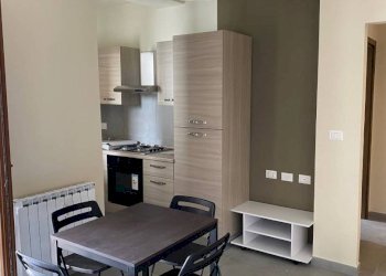 Cucina - Two-room apartment via Luca della Robbia, 16, Torino (neighborhood Pozzo Strada) - photo 1