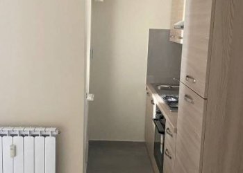 Cucina - Two-room apartment via Luca della Robbia, 16, Torino (neighborhood Pozzo Strada) - photo 4