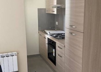 Cucina - Two-room apartment via Luca della Robbia, 16, Torino (neighborhood Pozzo Strada) - photo 14