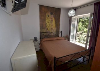Camera da letto - Bilocale via Trento, 44, Nizza Monferrato - foto 13