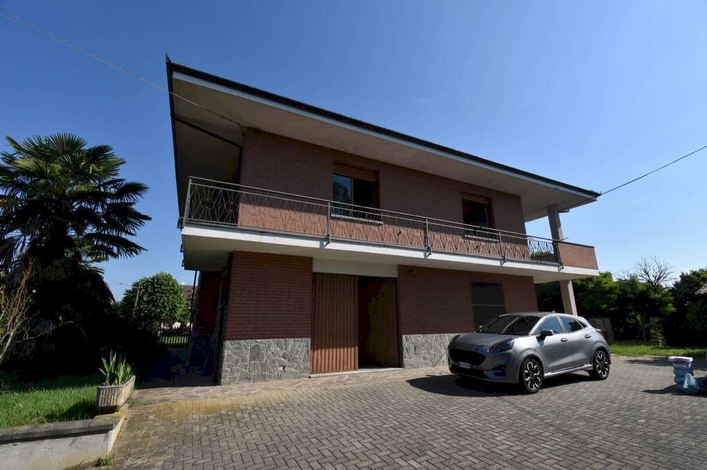 Facciata - Villa via Serra Cora, Monale - photo 3