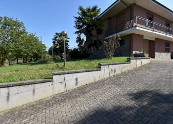 Facciata - Villa via Serra Cora, Monale - photo 44