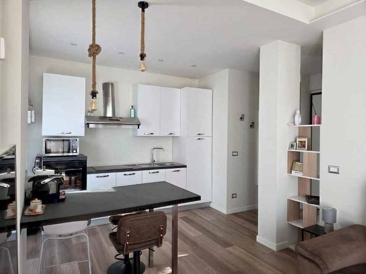 Cucina - Loft via Pianezza, 6, Torino (zona San Donato) - foto 2