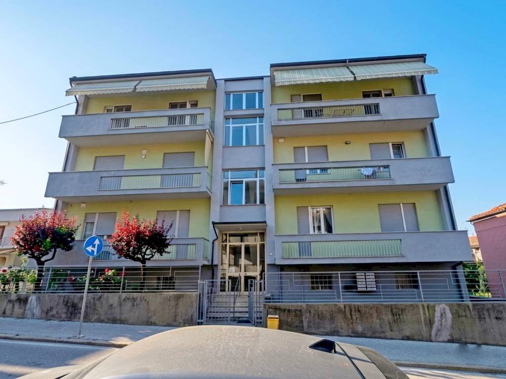 Facciata - Three-room apartment via Giacomo Viale, 4, Mondovì - photo 1