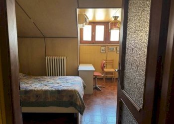 Camera da letto - Independent house piazza San Sebastiano, 4, Monastero di Vasco - photo 10