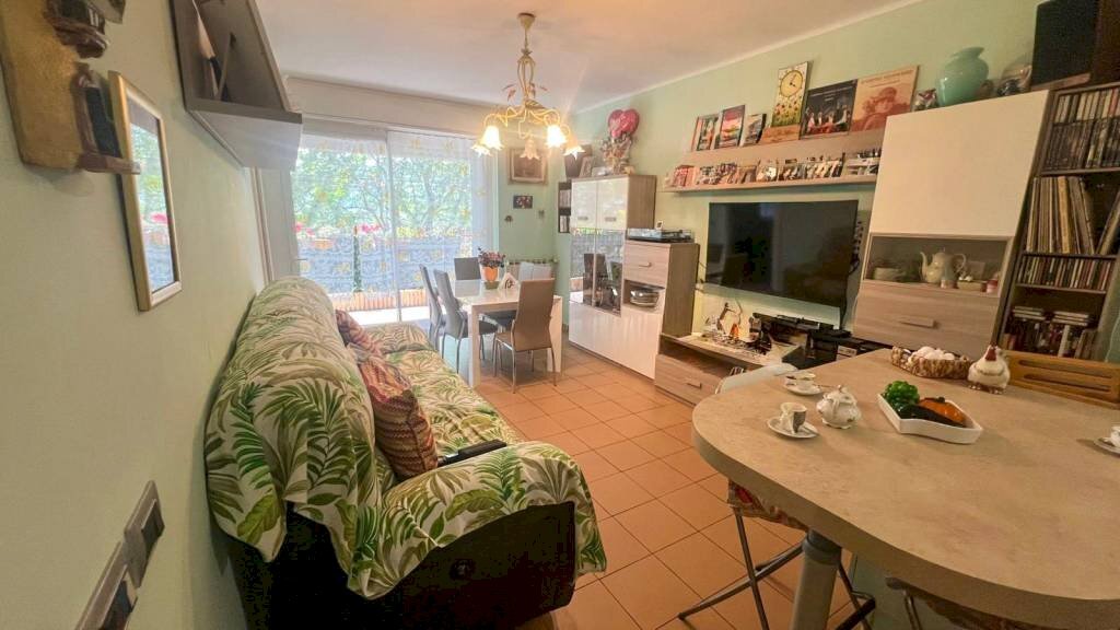 Salone - Appartamento via Robert Baden Powell, 16, Genova (zona Sampierdarena) - foto 3