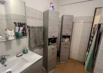 Bagno - Appartamento via Robert Baden Powell, 16, Genova (zona Sampierdarena) - foto 12