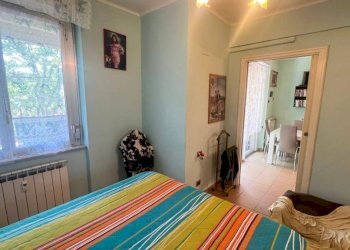 Camera da letto - Appartamento via Robert Baden Powell, 16, Genova (zona Sampierdarena) - foto 16