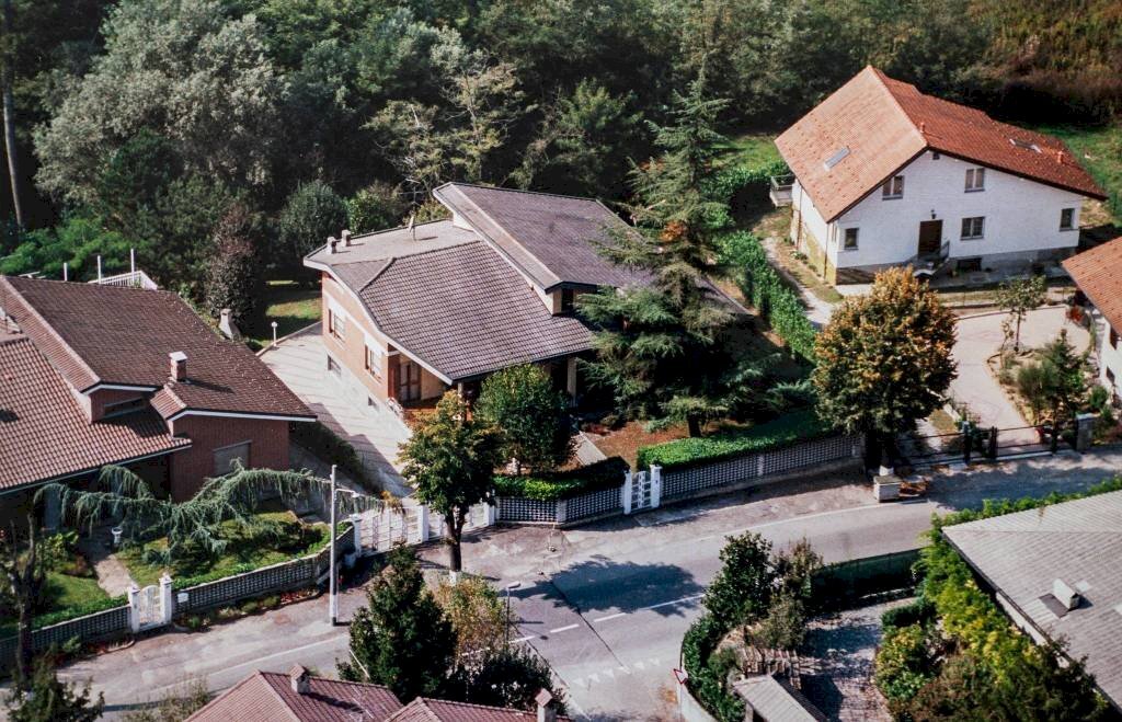 Facciata - Villa strada Bardassano, 24, Castiglione Torinese - foto 2