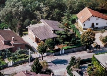 Facciata - Villa strada Bardassano, 24, Castiglione Torinese - foto 2