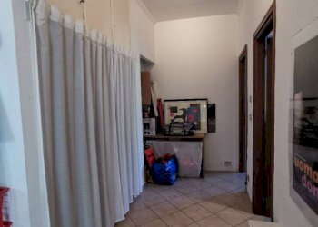 Corridoio - Three-room apartment via Sabaudia, Torino (neighborhood Borgo Po) - photo 20