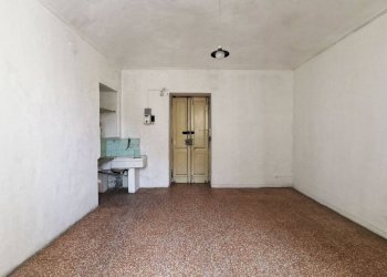 Stanza non arredata - Bilocale via Pisa, 46, Torino (zona Aurora) - foto 10