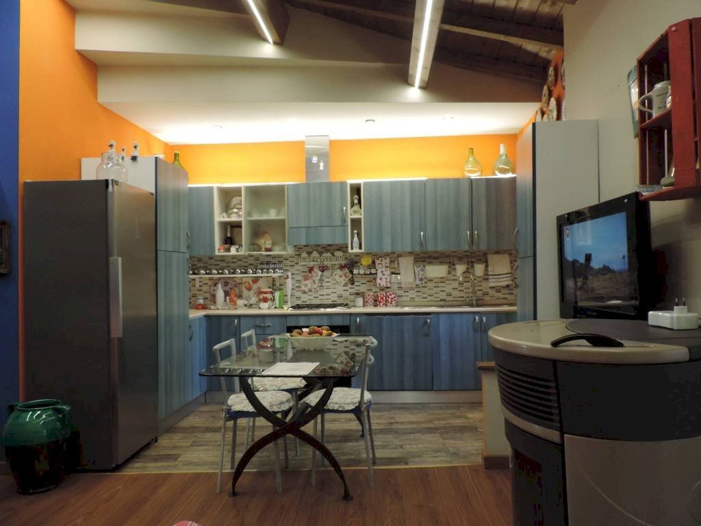 Cucina - Appartamento via Roma, 8, Montelibretti - foto 2